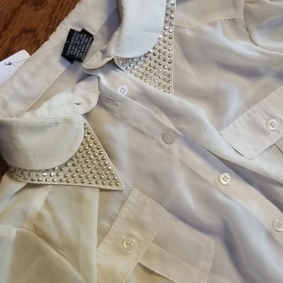 Top - Picture 4 of 4